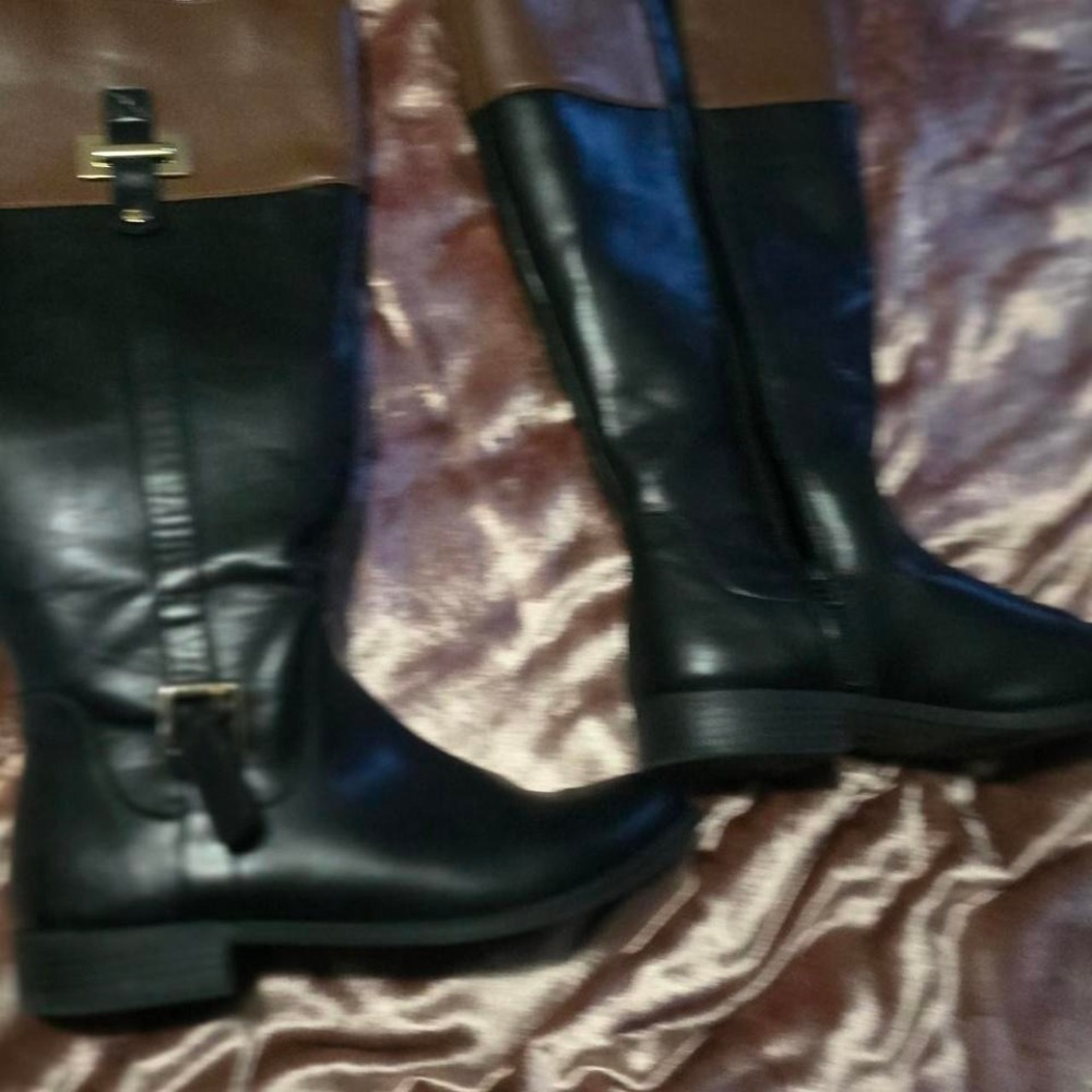 Black with brown knee high leather boots 9.5 wide